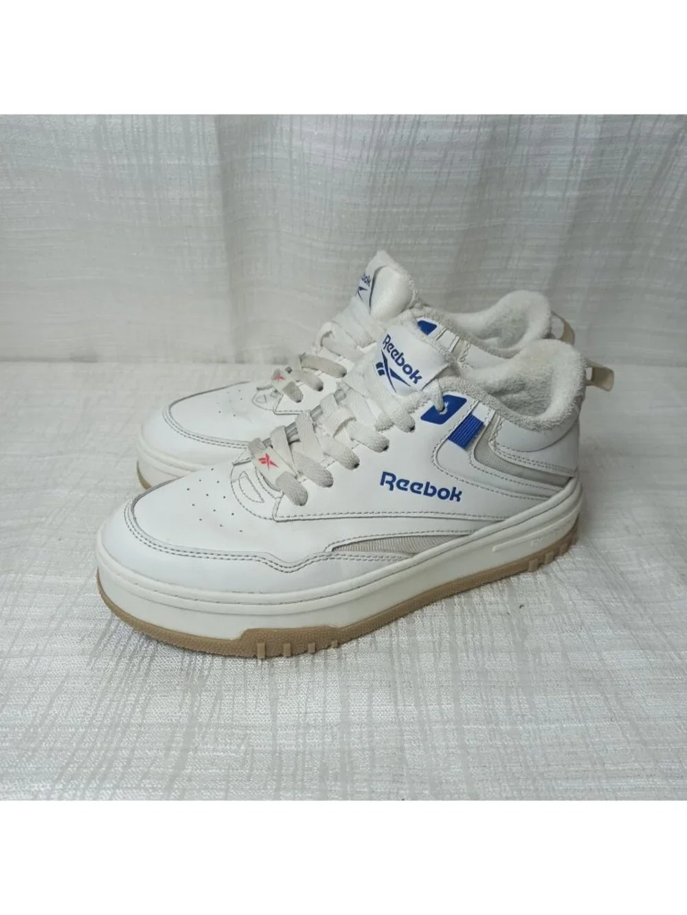 Reebok Reevamp Women's Size 7 White Blue Leather Sneakers FFC0124275
